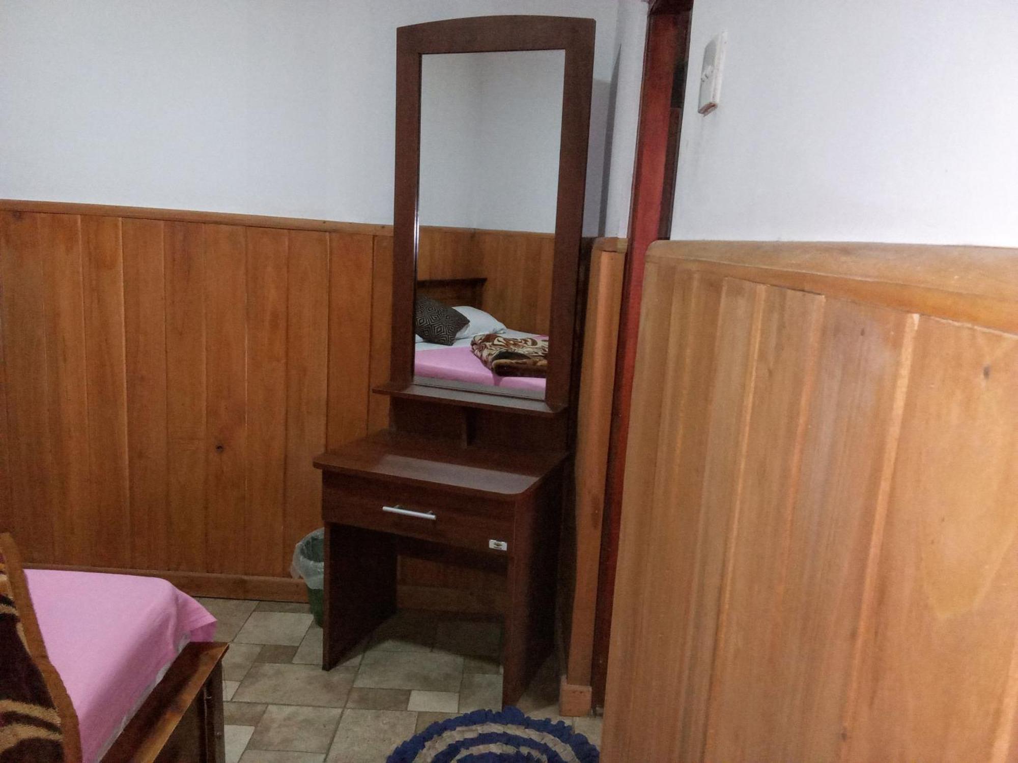 The Paulwood Cabana And Bungalow Нувара-Элия Номер фото